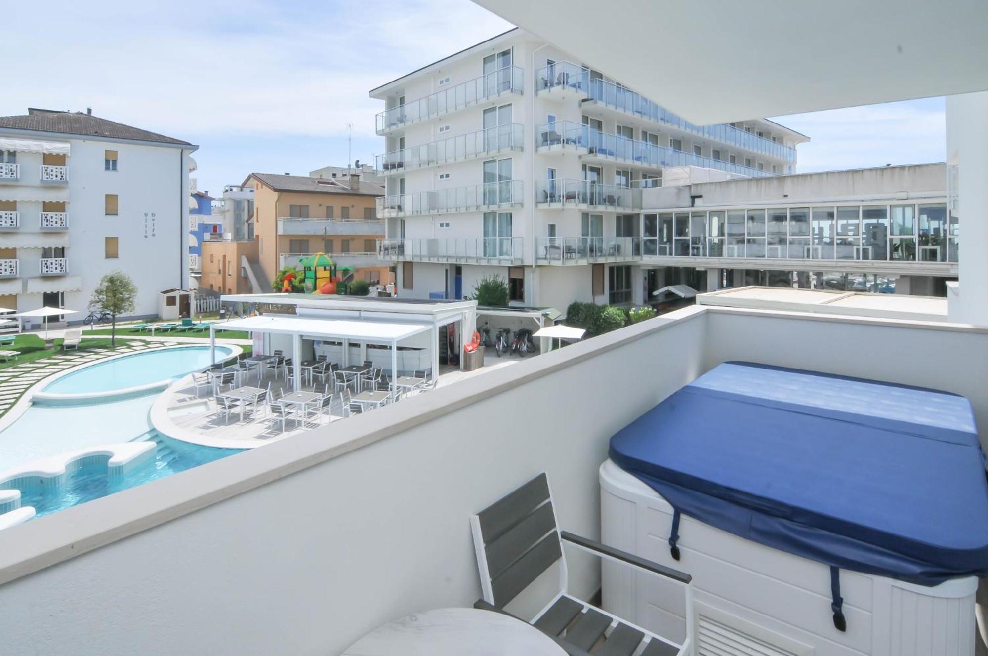 Marina Junior Suite 4 Stelle S Каорле Экстерьер фото